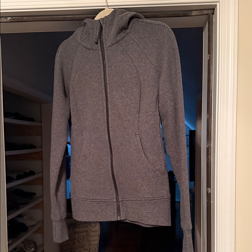 Gently worn lululemon scuba full zip hoodie. Size 8.